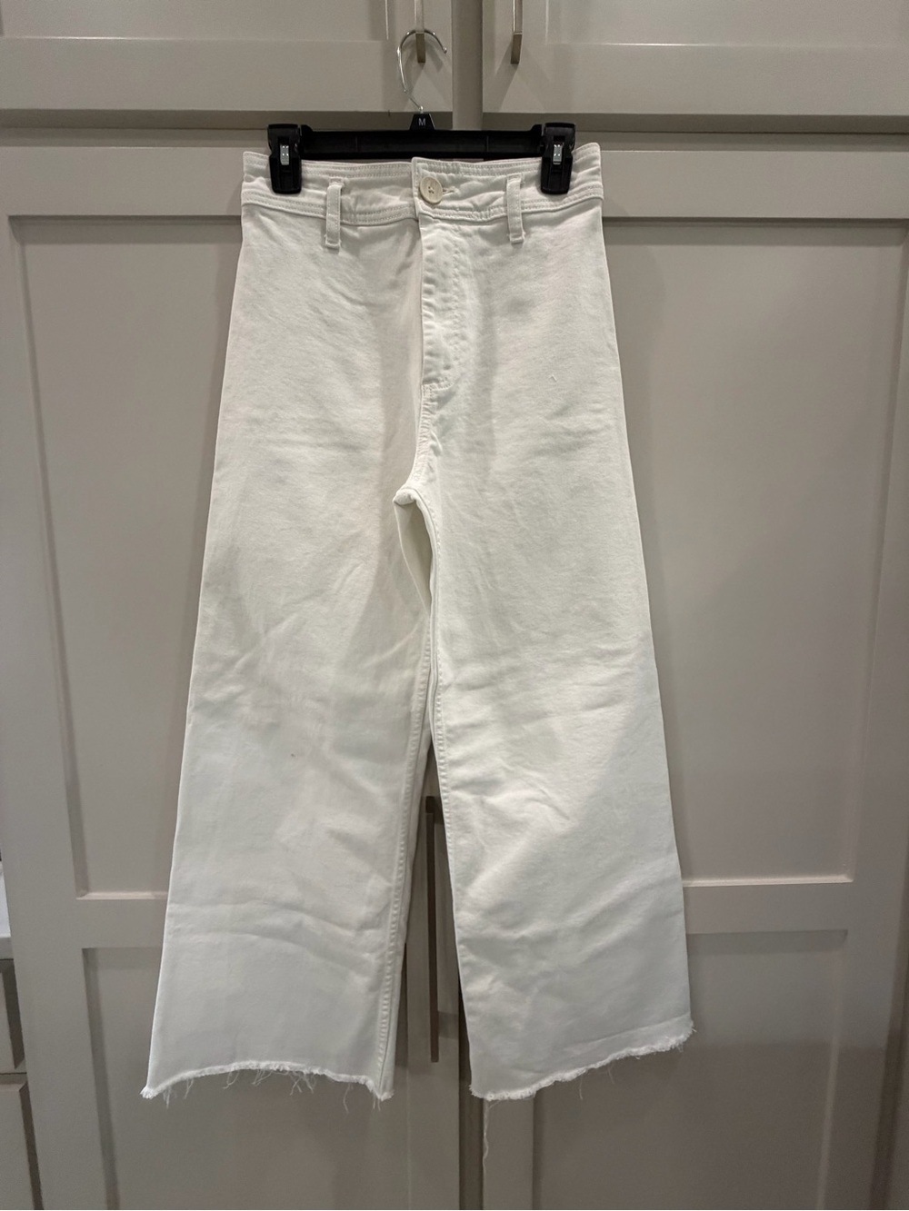 Zara White Wide-Leg Frayed Hem Jeans